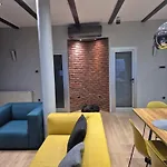 With Wifi - 16451